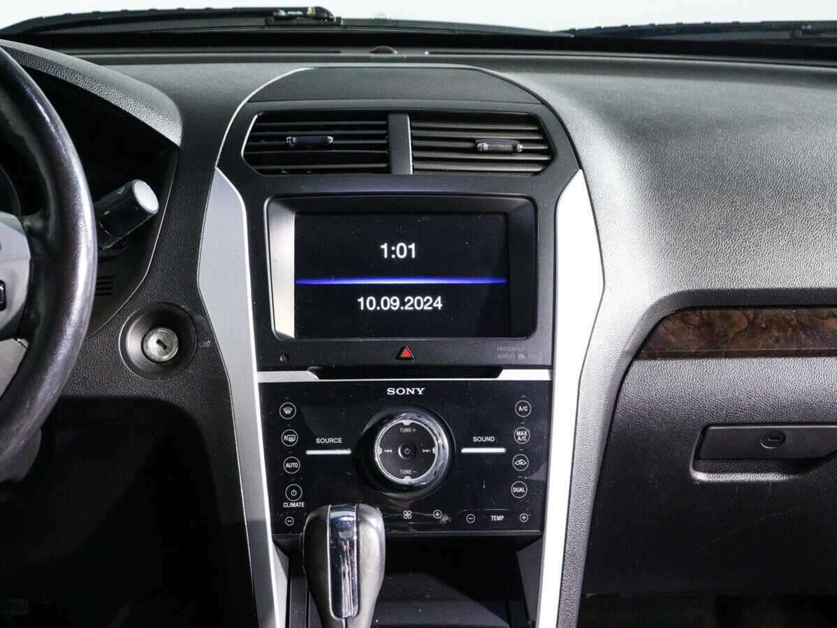 Ford Explorer 2013 года с пробегом. Фото: #9