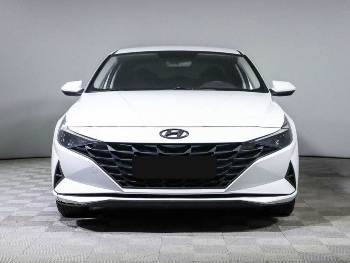 Hyundai Elantra 2021 года с пробегом. Фото: #1