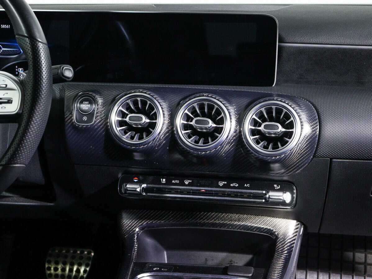 Mercedes-Benz A-Класс 2019 года с пробегом. Фото: #12