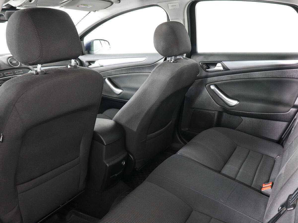 Ford Mondeo 2012 года с пробегом. Фото: #7