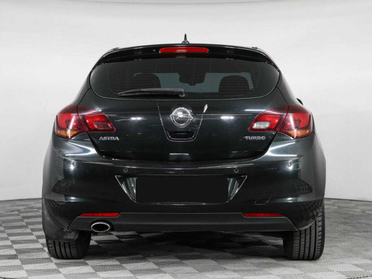 Opel Astra 2012 года с пробегом. Фото: #5