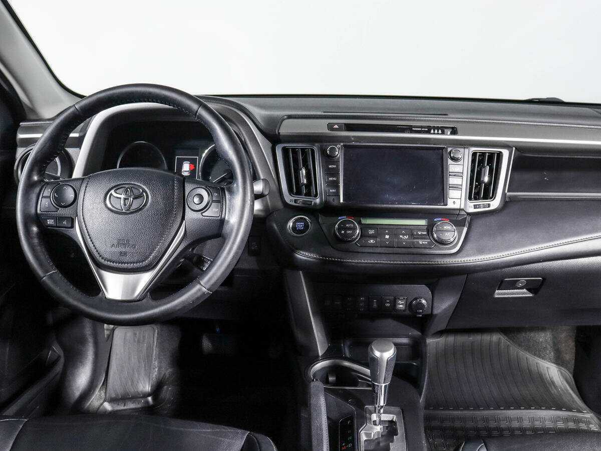 Toyota RAV4 2017 года с пробегом. Фото: #9
