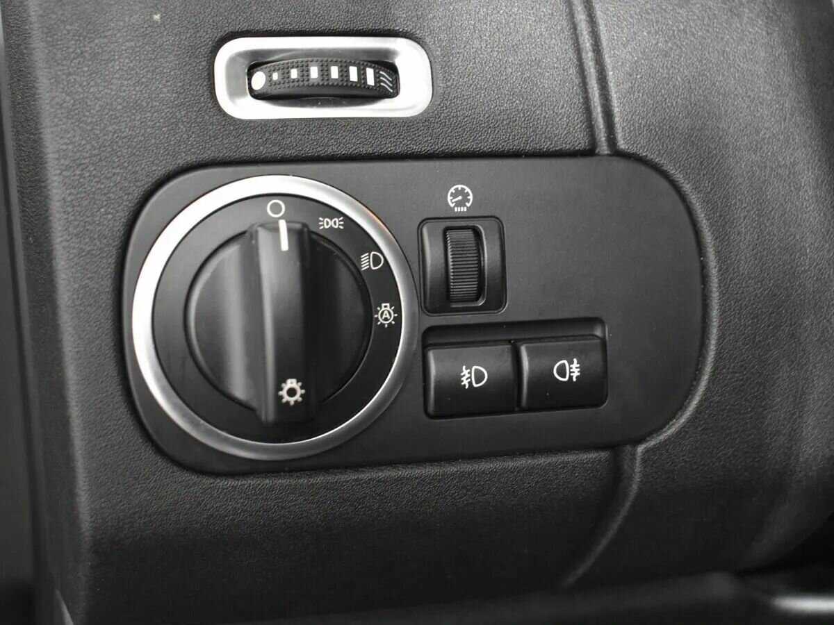 Land Rover Discovery 2014 года с пробегом. Фото: #15