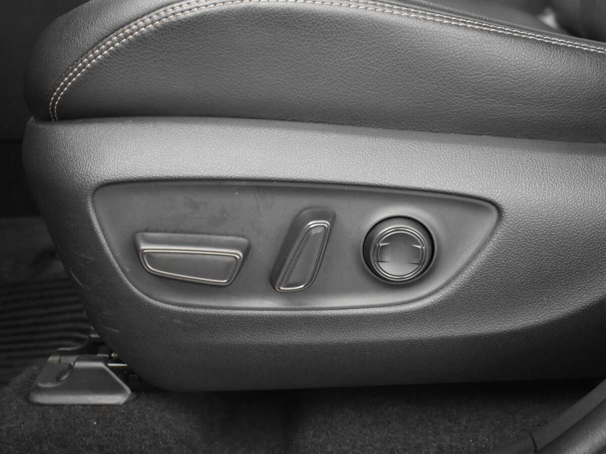 Toyota RAV4 2021 года с пробегом. Фото: #12