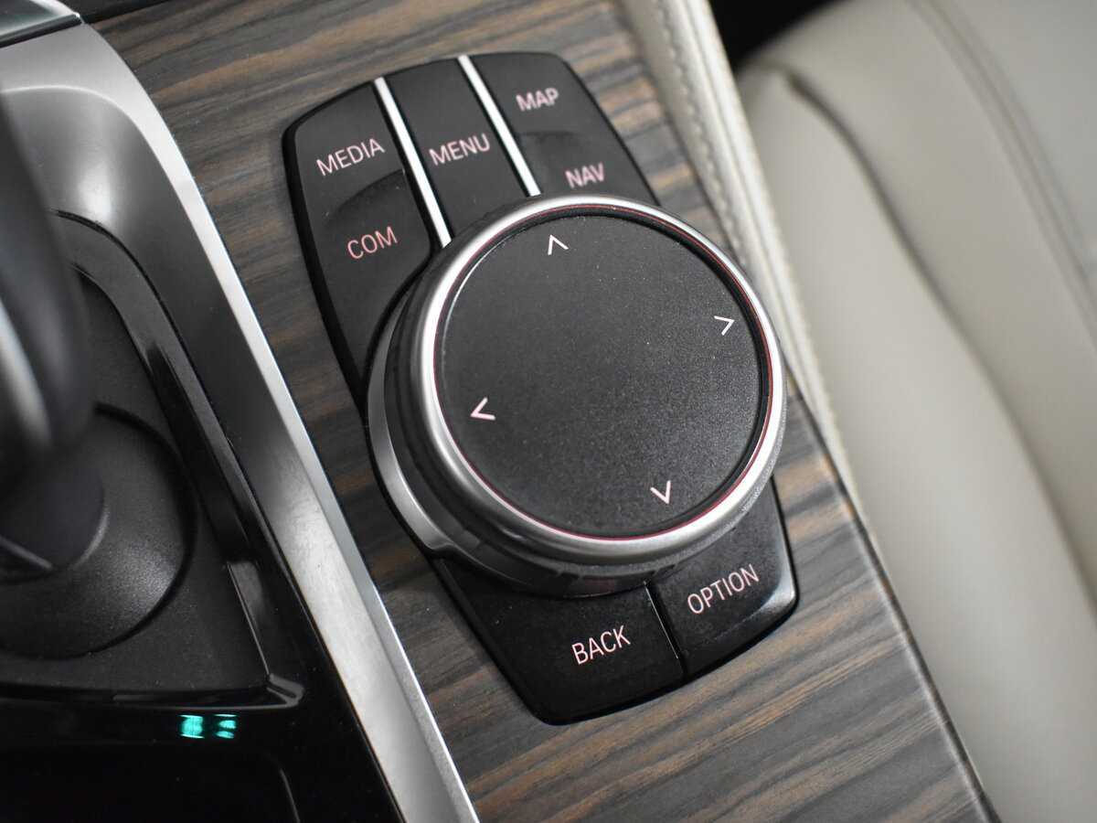 BMW 5 серии 2019 года с пробегом. Фото: #19