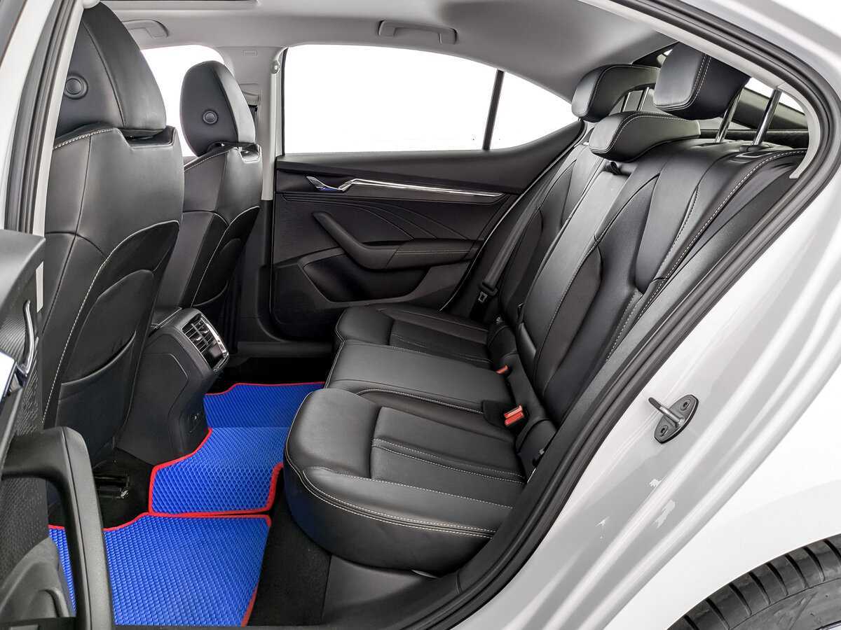 Skoda Octavia 2023 года с пробегом. Фото: #9