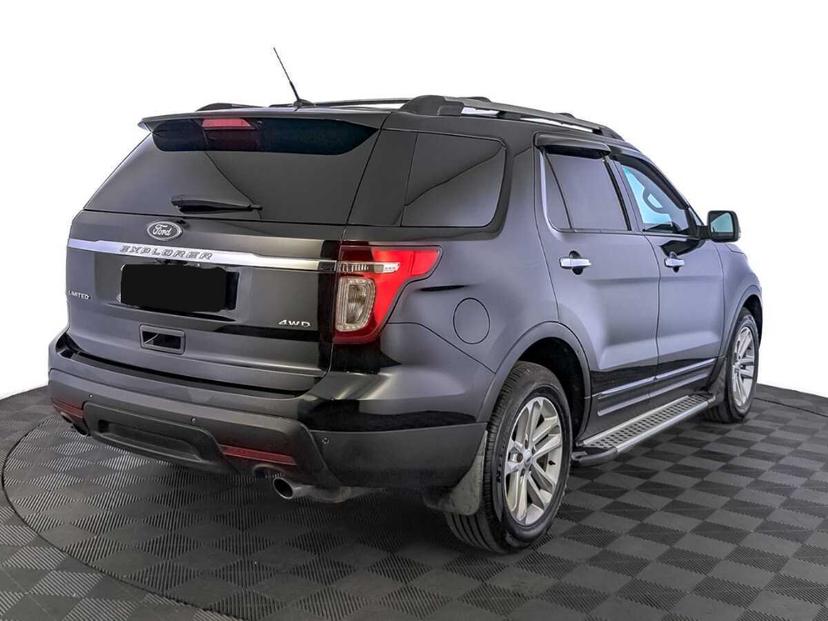Ford Explorer 2015 года с пробегом. Фото: #4