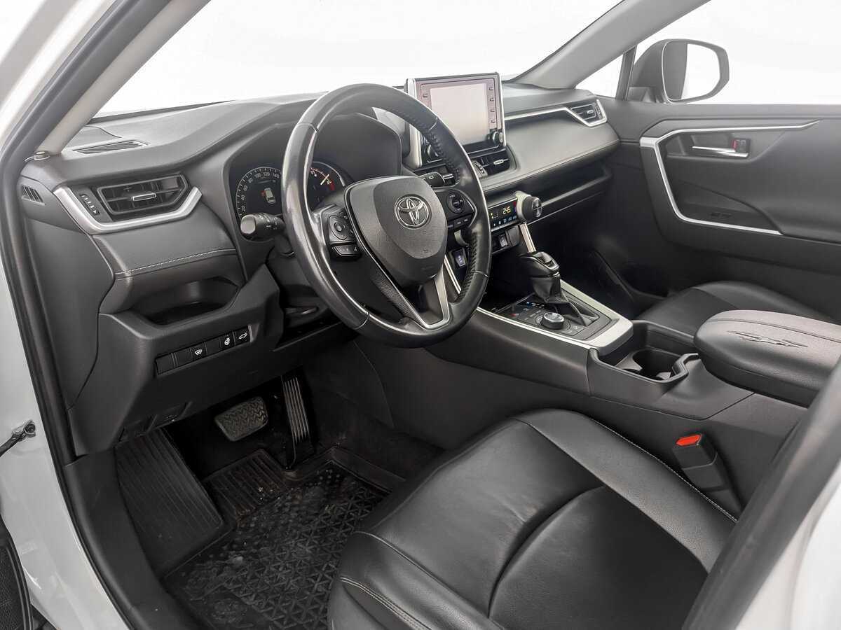 Toyota RAV4 2020 года с пробегом. Фото: #13
