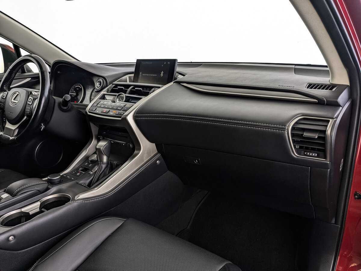 Lexus NX 2015 года с пробегом. Фото: #8