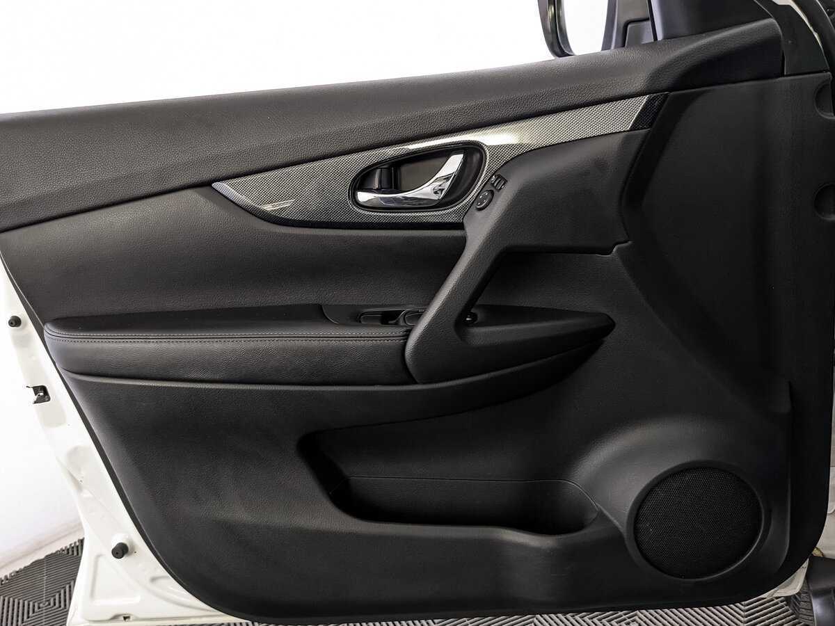 Б/У Ниссан Икс-Трейл 2015 года. Фото: #14