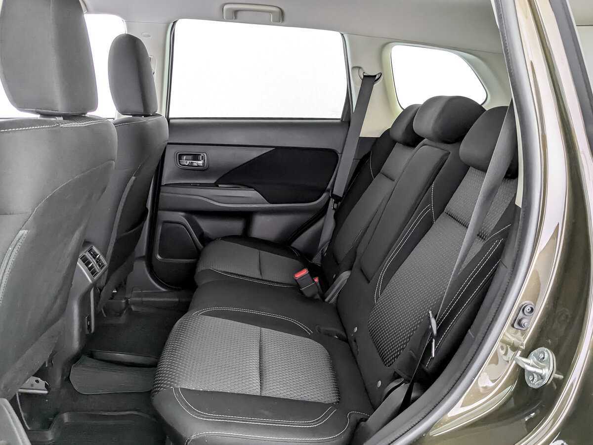 Mitsubishi Outlander 2021 года с пробегом. Фото: #9