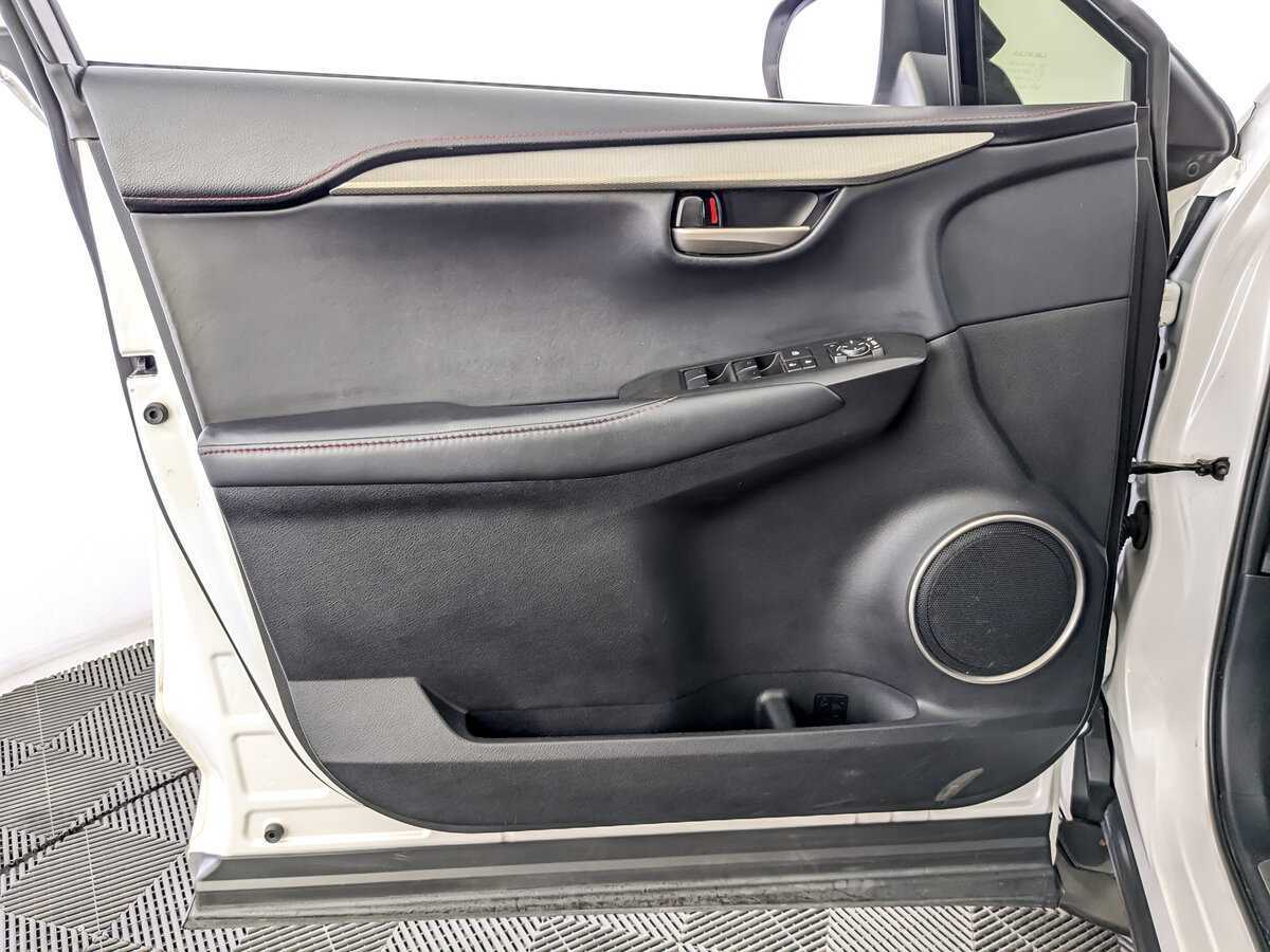 Lexus NX 2015 года с пробегом. Фото: #14