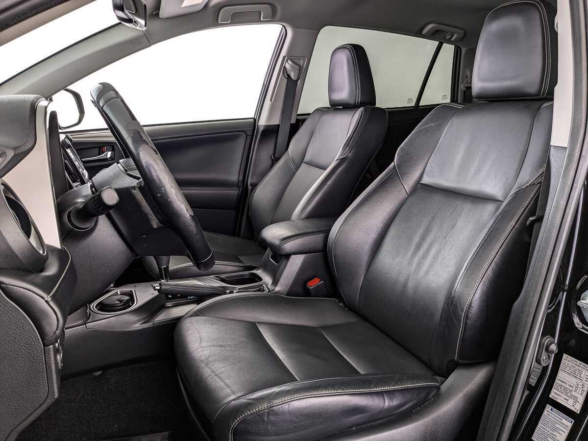 Toyota RAV4 2017 года с пробегом. Фото: #15