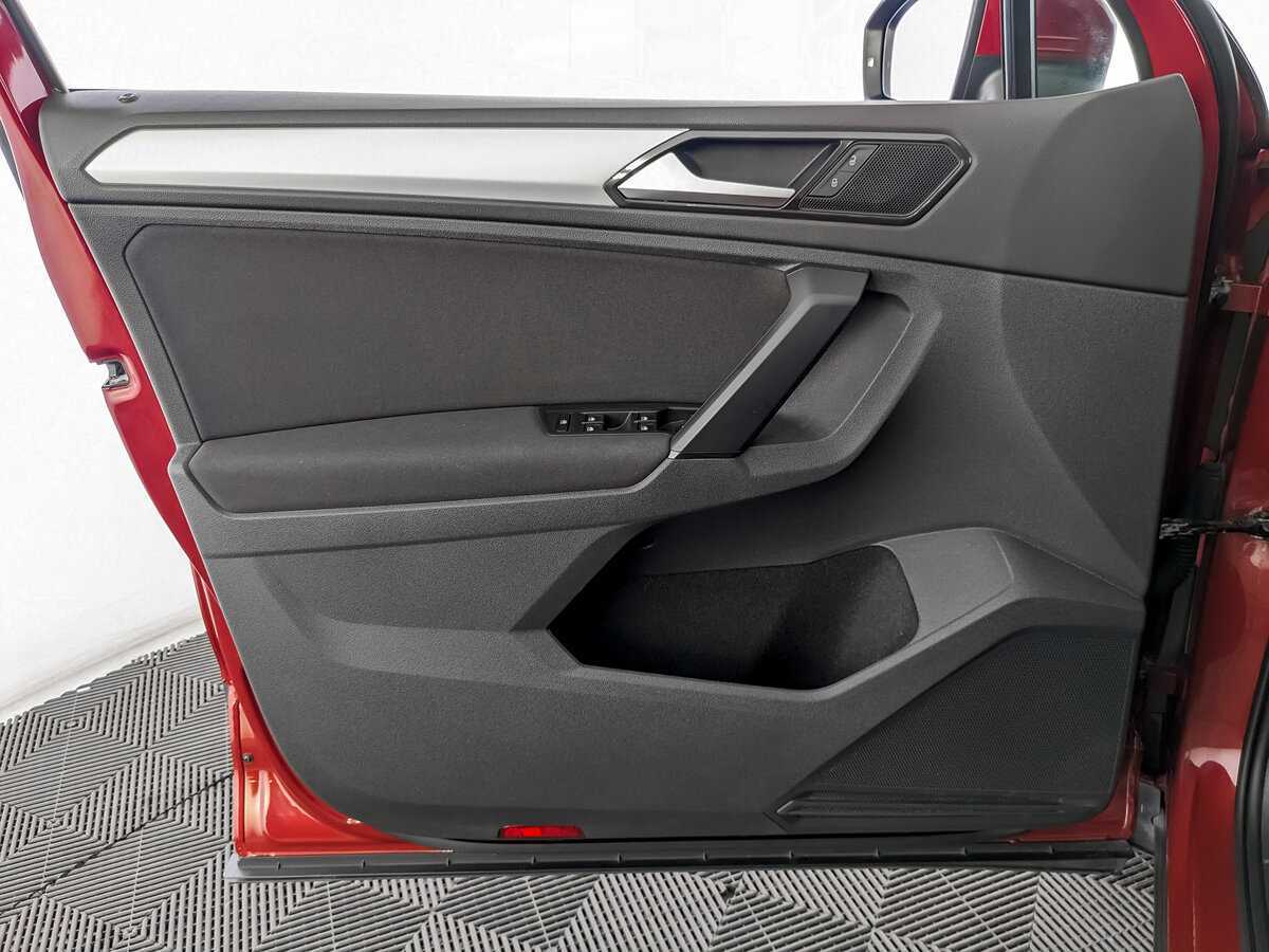 Volkswagen Tiguan 2017 года с пробегом. Фото: #14