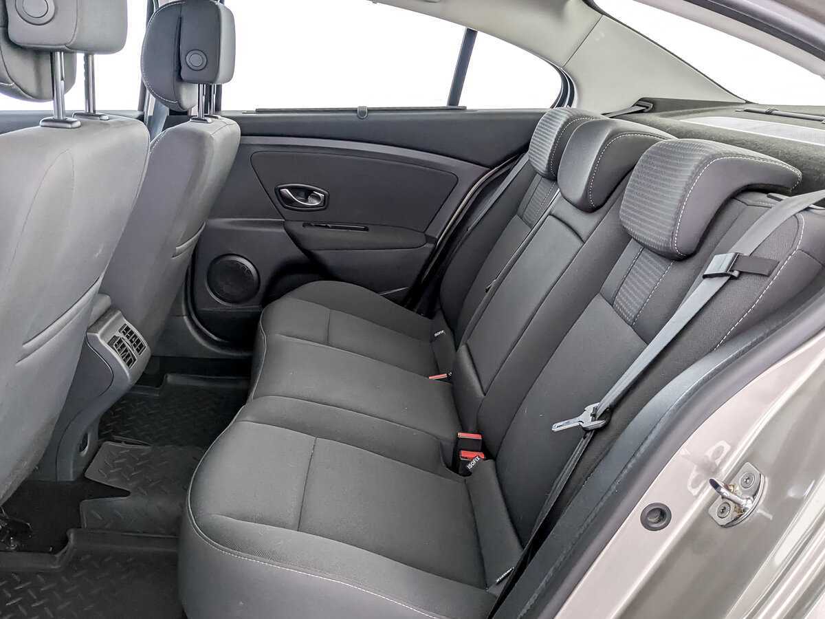 Renault Fluence 2012 года с пробегом. Фото: #9