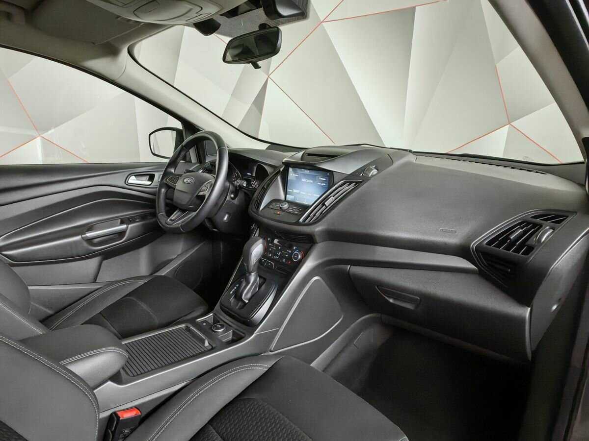 Ford Kuga 2018 года с пробегом. Фото: #7