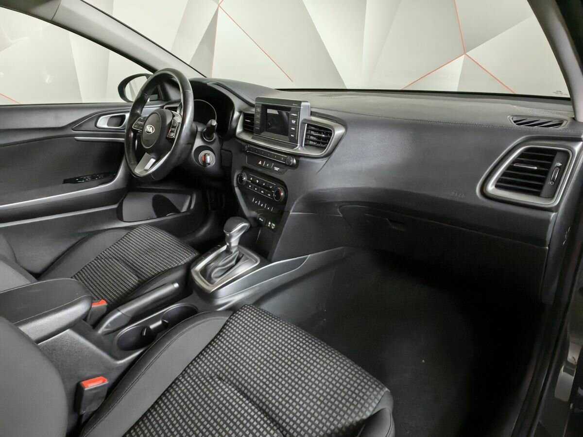Kia Ceed 2018 года с пробегом. Фото: #8