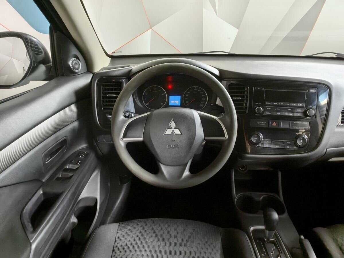 Mitsubishi Outlander 2014 года с пробегом. Фото: #14