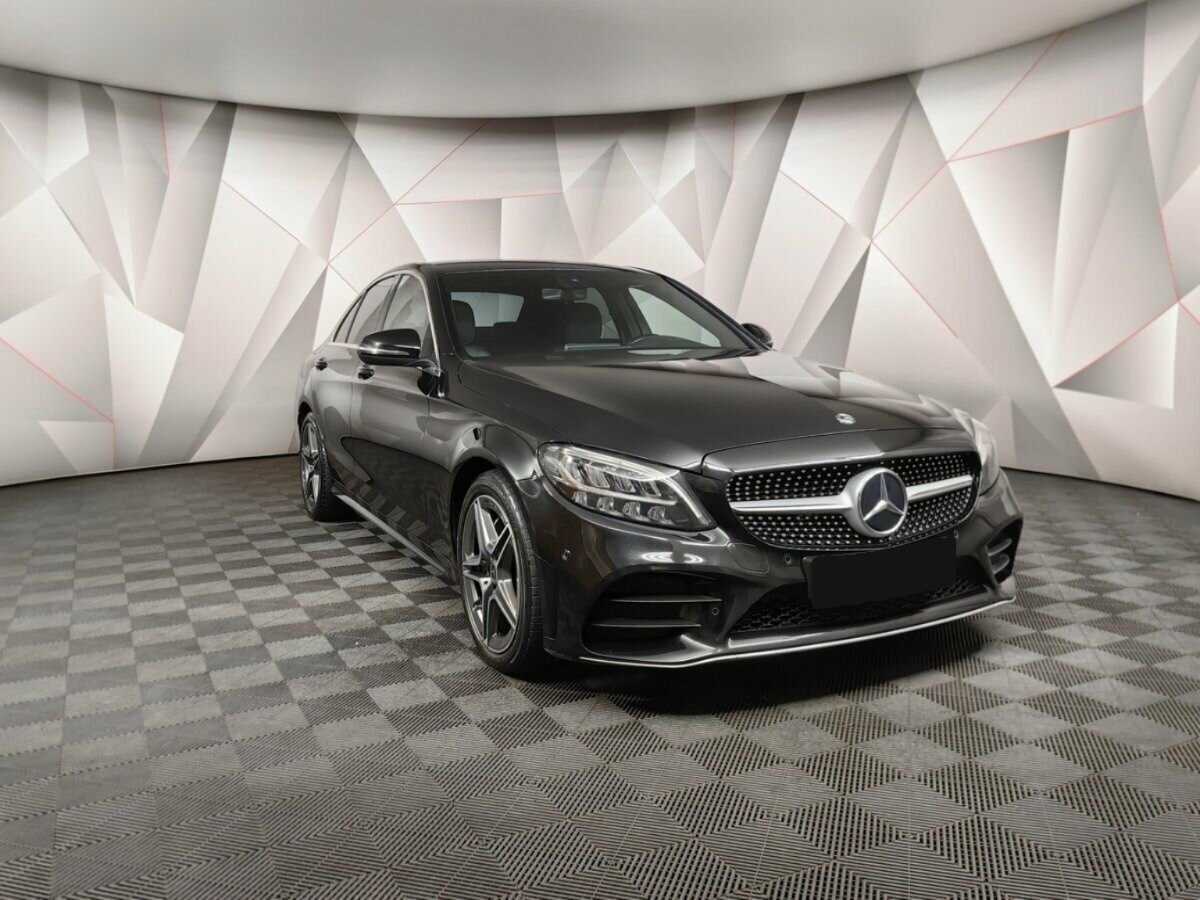 Mercedes-Benz C-Класс 2019 года с пробегом. Фото: #2
