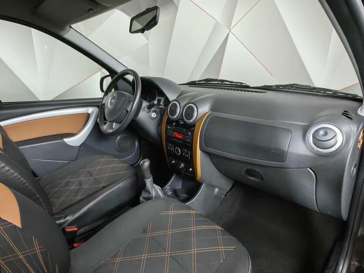 Lada (ВАЗ) Largus 2015 года с пробегом. Фото: #8