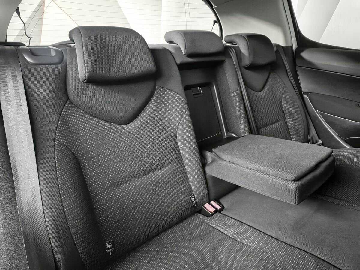 Peugeot 308 2012 года с пробегом. Фото: #11