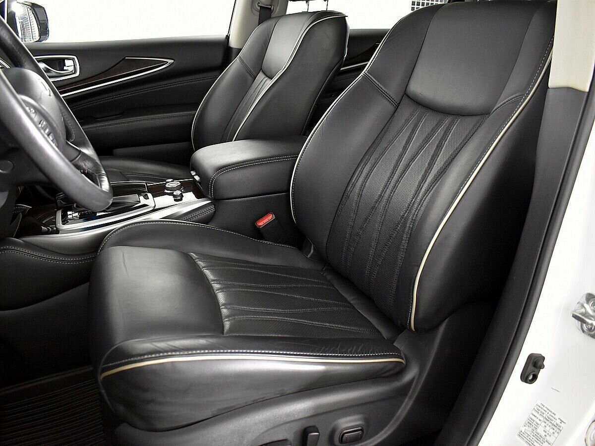 Infiniti QX60 2018 года с пробегом. Фото: #7