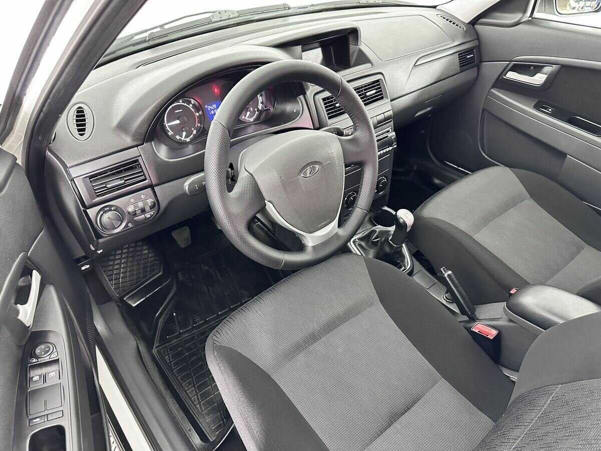 Lada (ВАЗ) Priora 2017 года с пробегом. Фото: #6