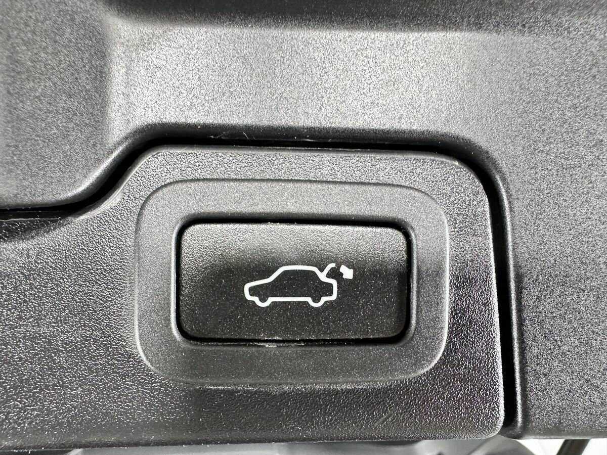 Land Rover Range Rover Evoque 2015 года с пробегом. Фото: #18