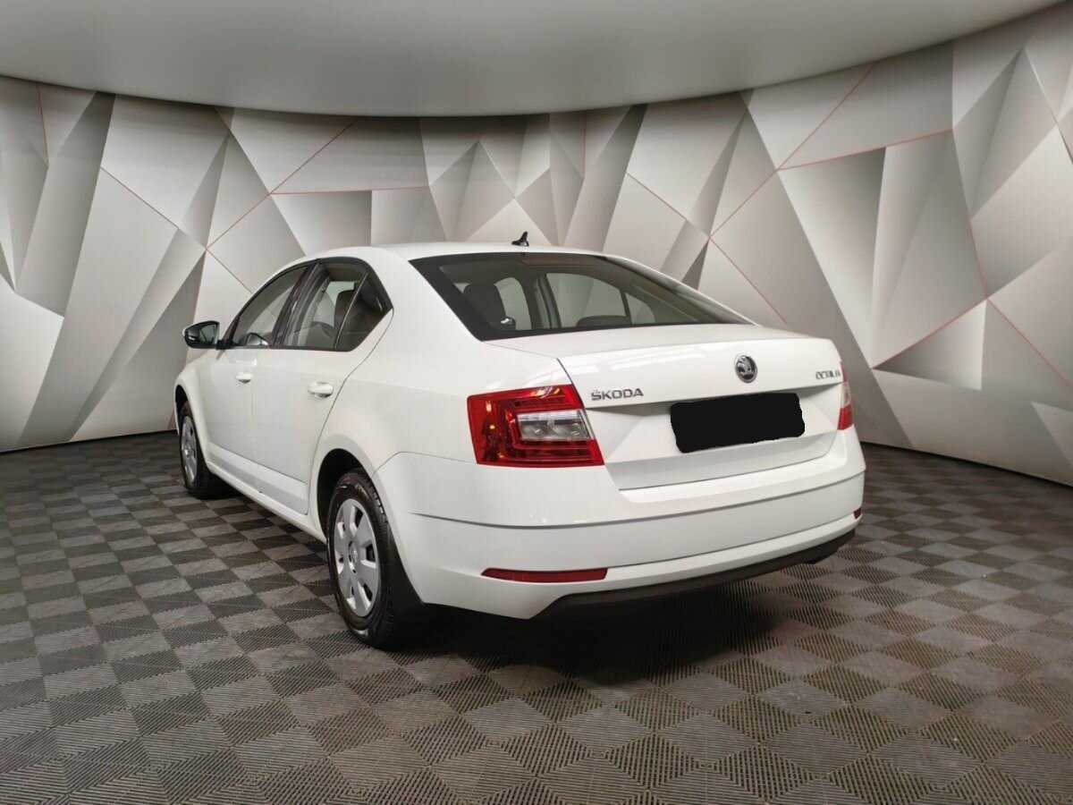 Skoda Octavia 2020 года с пробегом. Фото: #3