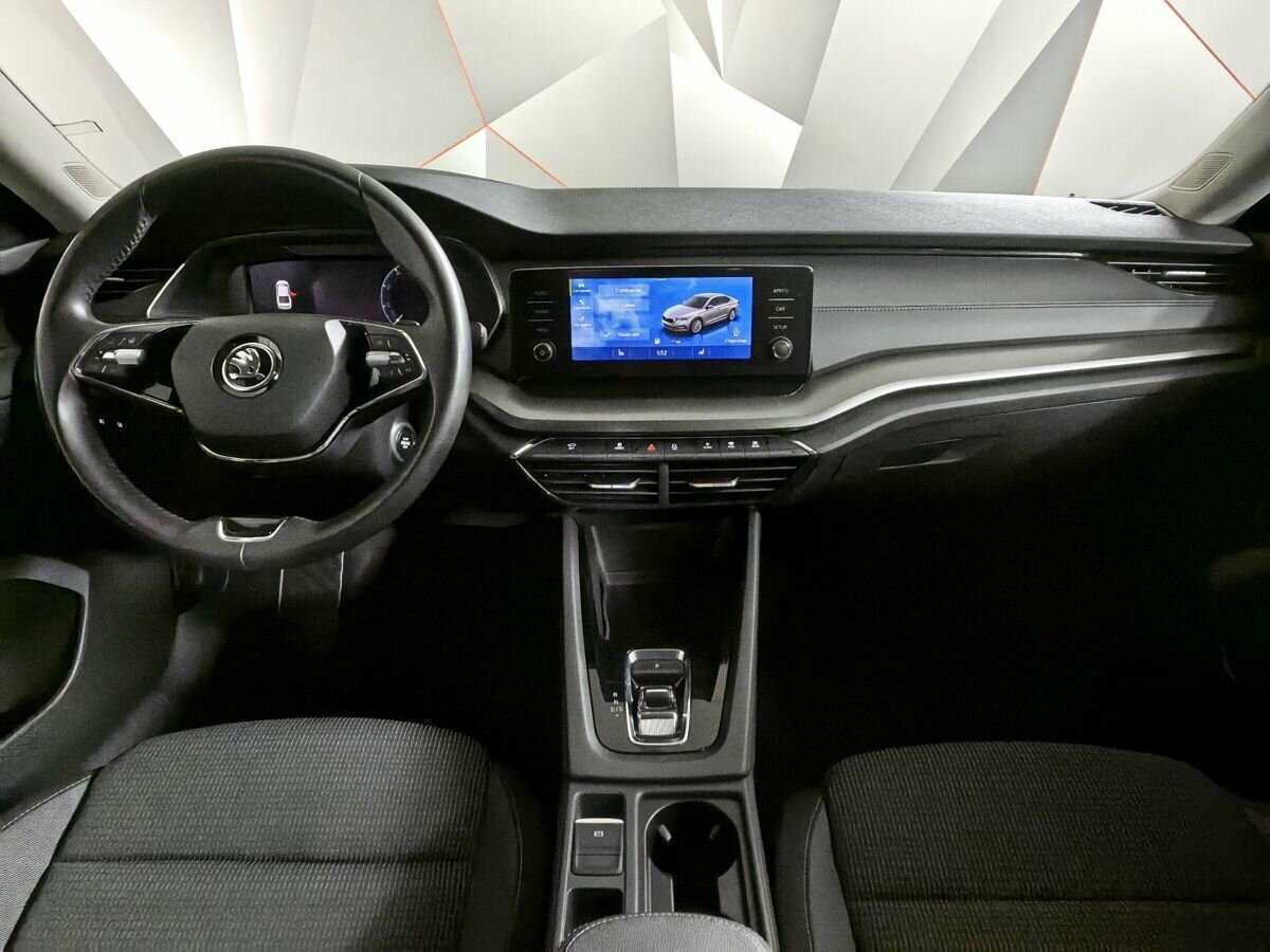 Skoda Octavia 2021 года с пробегом. Фото: #9