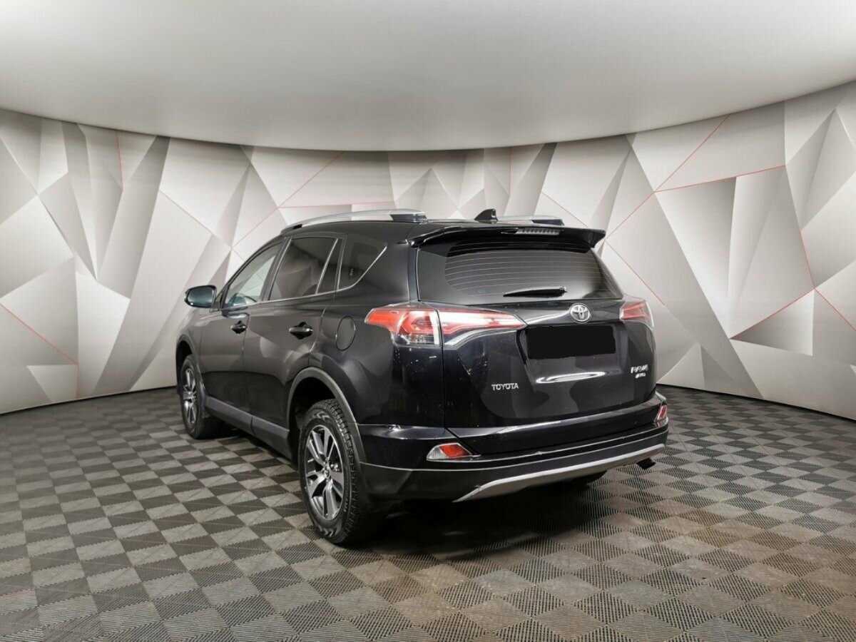 Toyota RAV4 2018 года с пробегом. Фото: #3