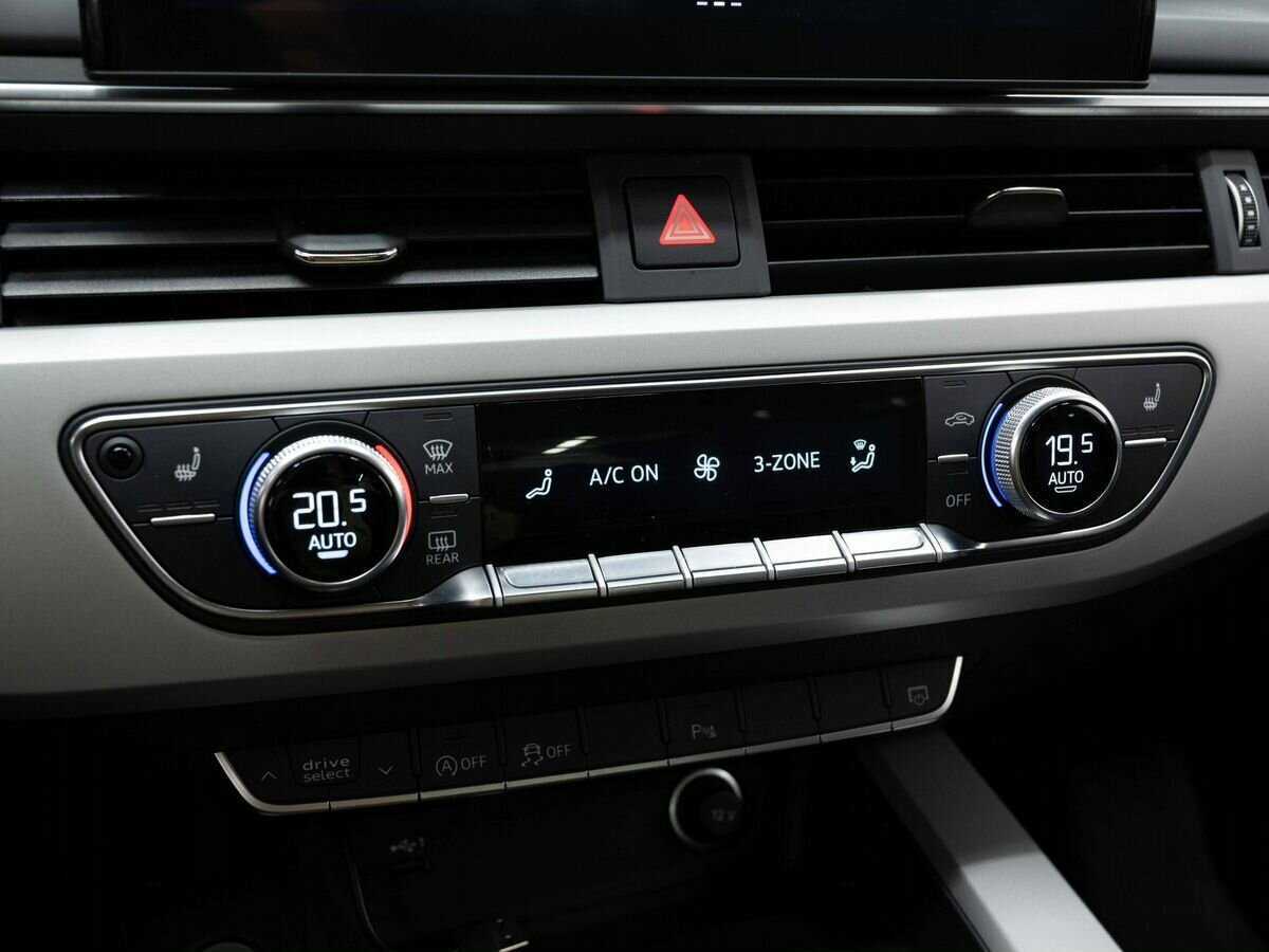 Audi A4 2020 года с пробегом. Фото: #21