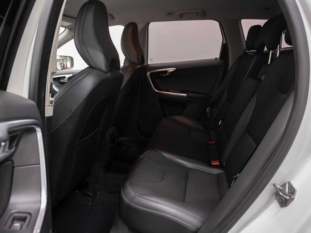 Volvo XC60 2017 года с пробегом. Фото: #8