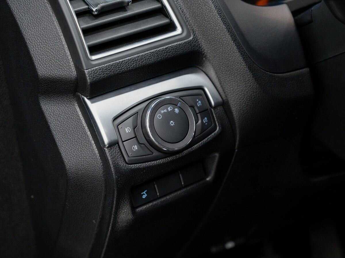 Ford Explorer 2018 года с пробегом. Фото: #15