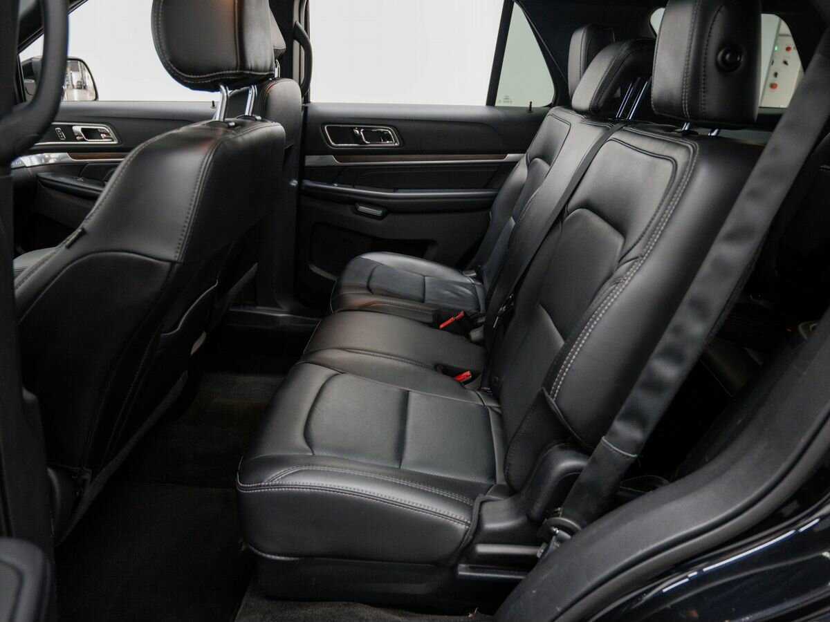 Ford Explorer 2017 года с пробегом. Фото: #13