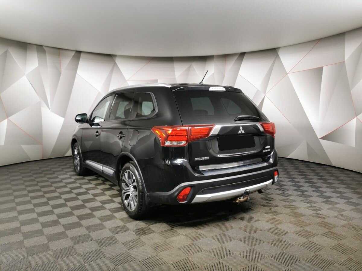 Mitsubishi Outlander 2016 года с пробегом. Фото: #3