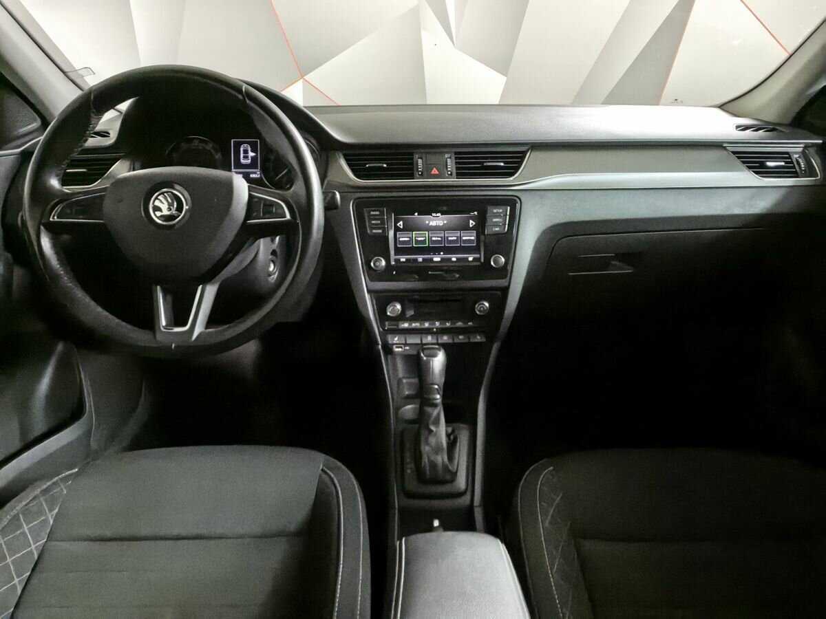 Skoda Rapid 2018 года с пробегом. Фото: #9