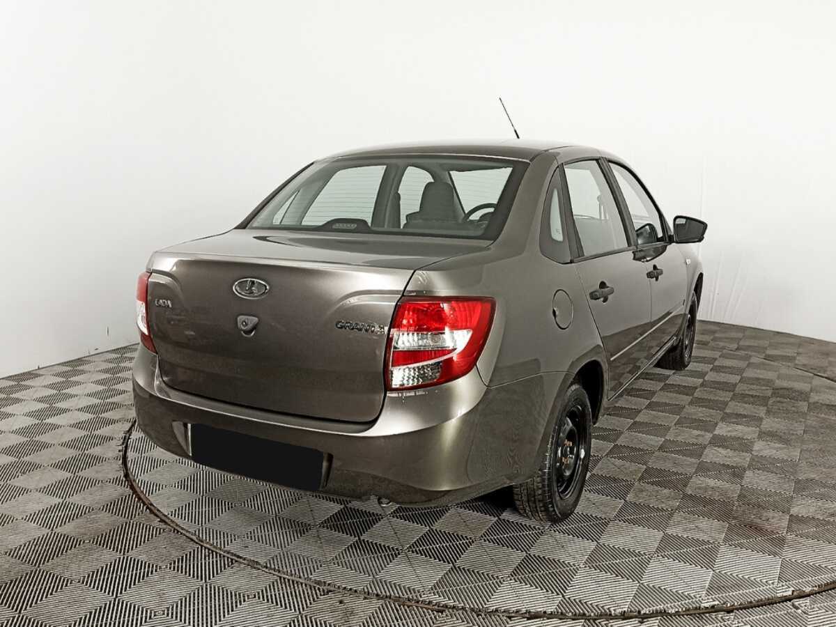 Б/У Лада (ВАЗ) Гранта 2018 года. Фото: #4