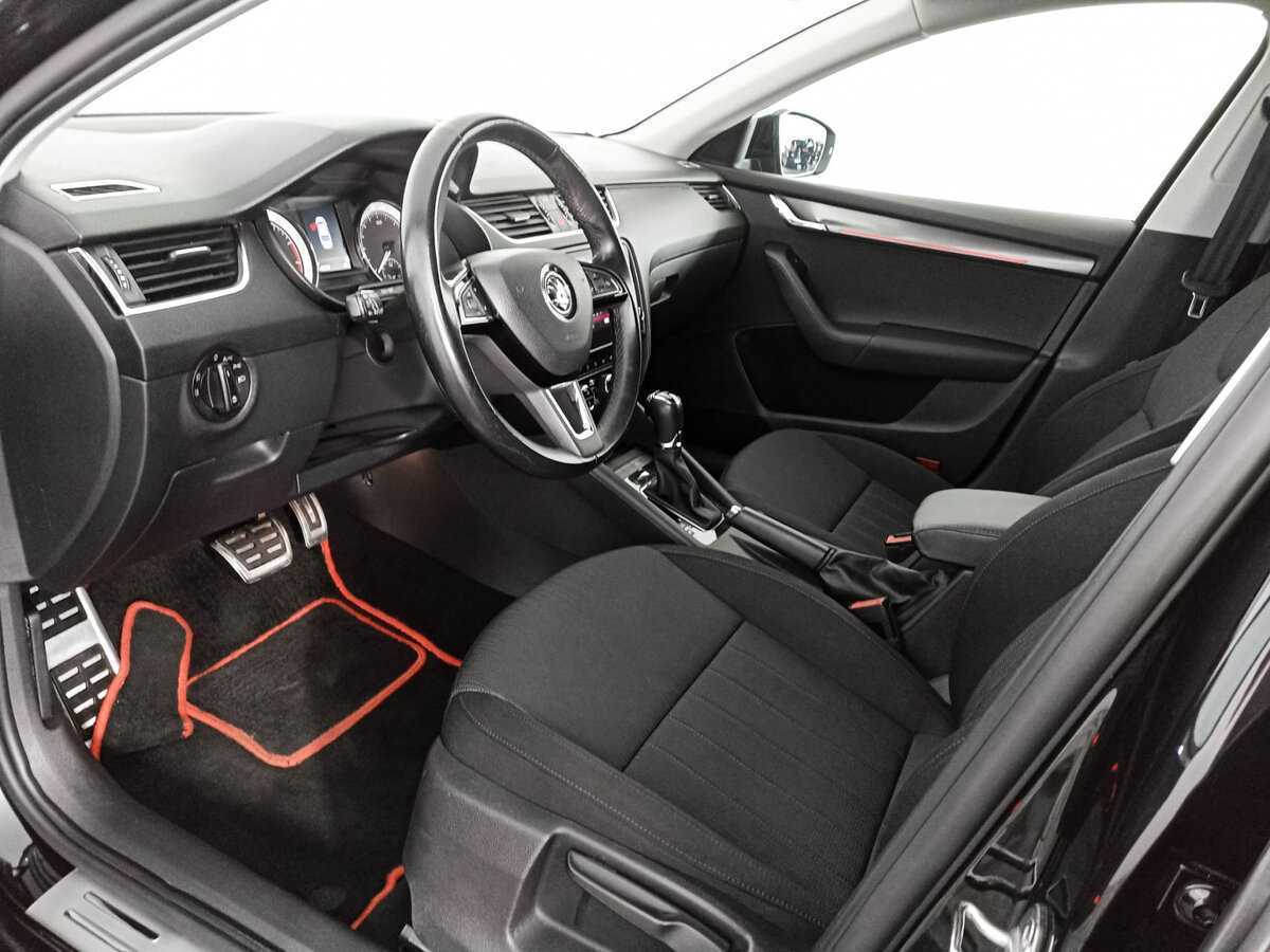 Skoda Octavia 2018 года с пробегом. Фото: #13