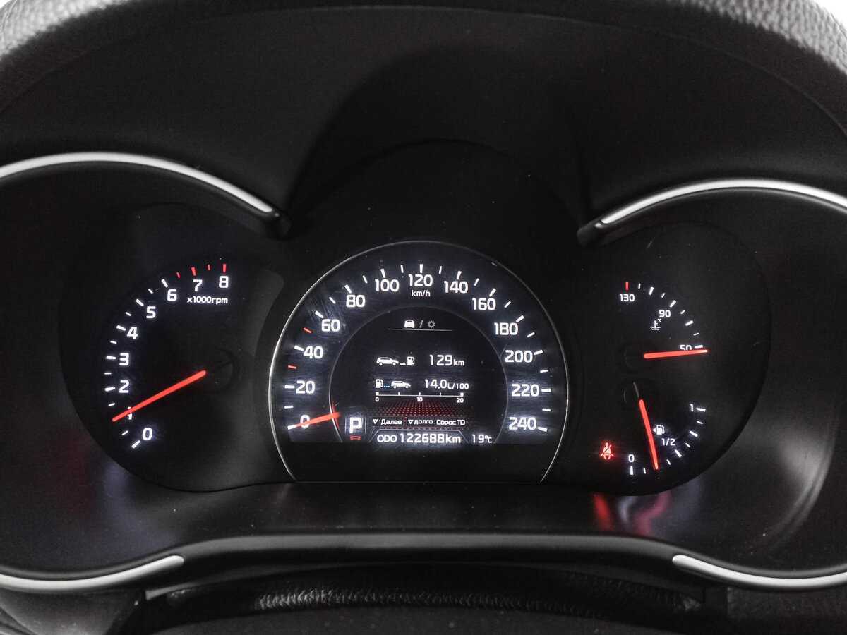 Kia Sorento 2012 года с пробегом. Фото: #10