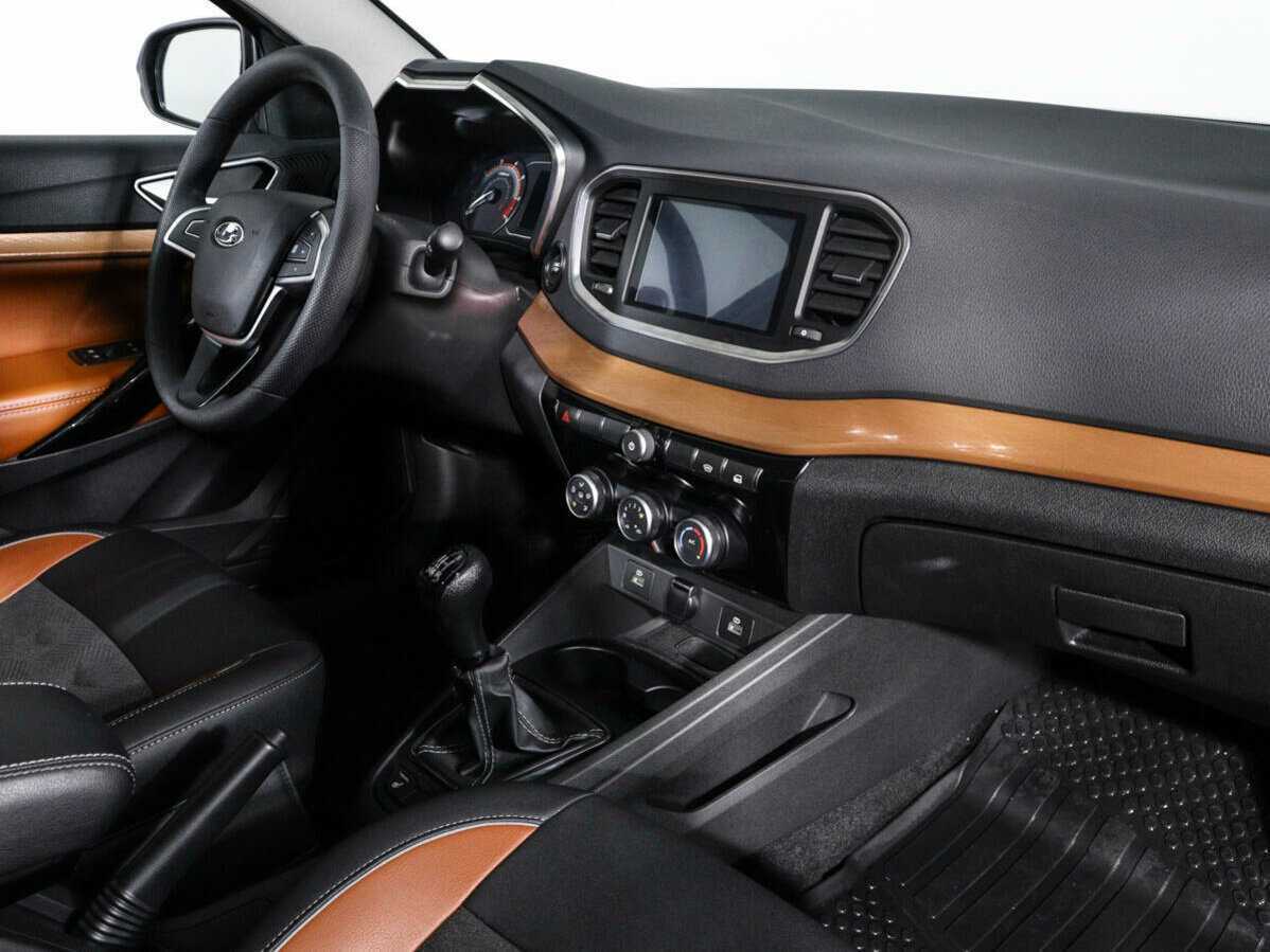 Lada (ВАЗ) Vesta 2023 года с пробегом. Фото: #6