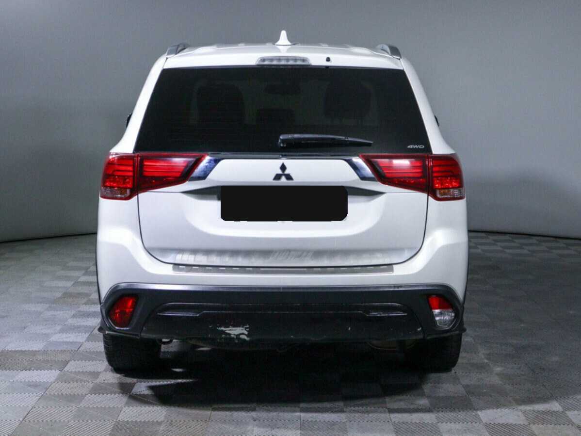 Mitsubishi Outlander 2019 года с пробегом. Фото: #5