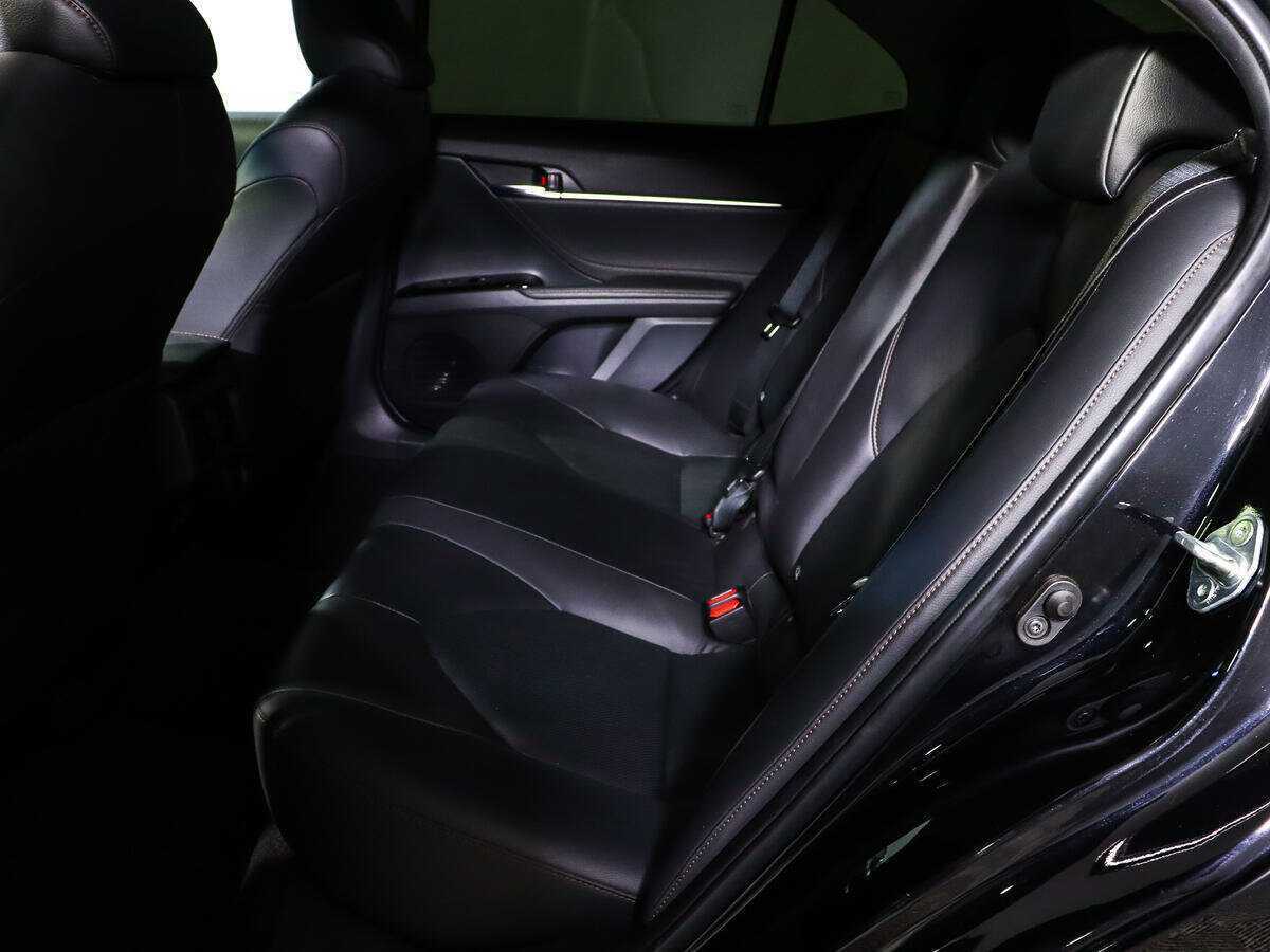 Toyota Camry 2018 года с пробегом. Фото: #7