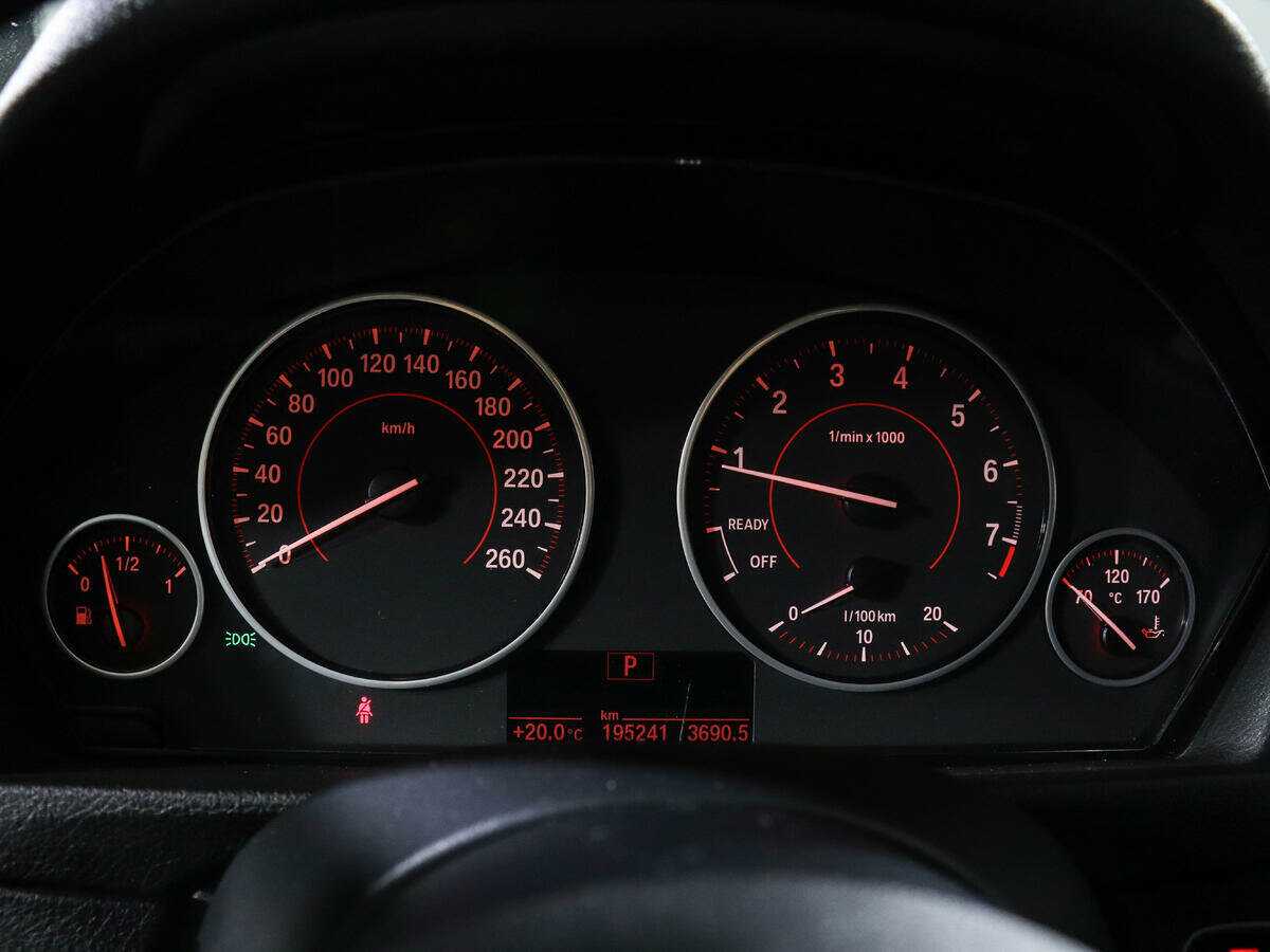 BMW 3 серии 2015 года с пробегом. Фото: #10