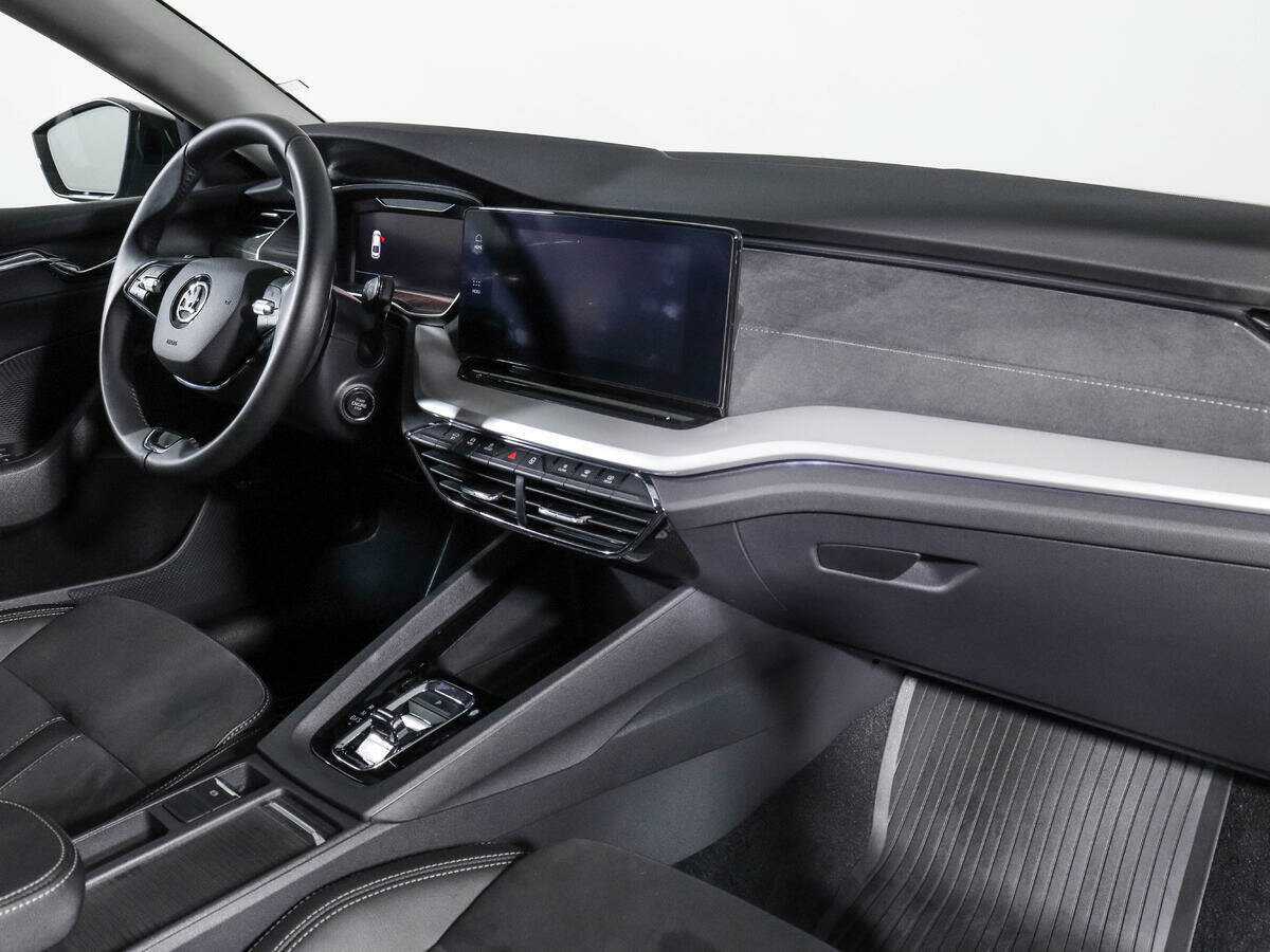 Skoda Octavia 2021 года с пробегом. Фото: #6