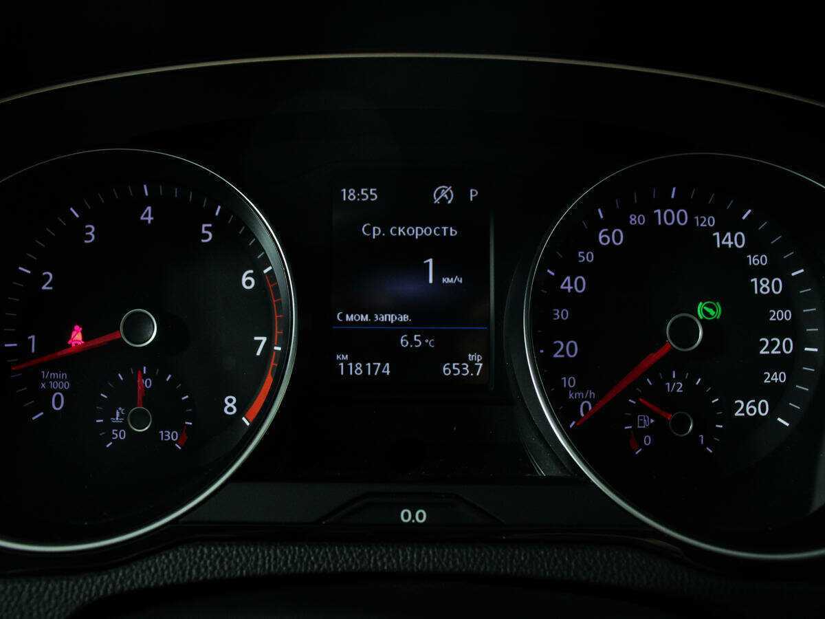 Volkswagen Passat 2018 года с пробегом. Фото: #10