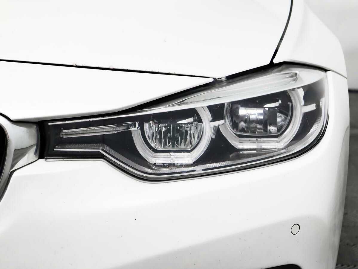BMW 3 серии 2018 года с пробегом. Фото: #12