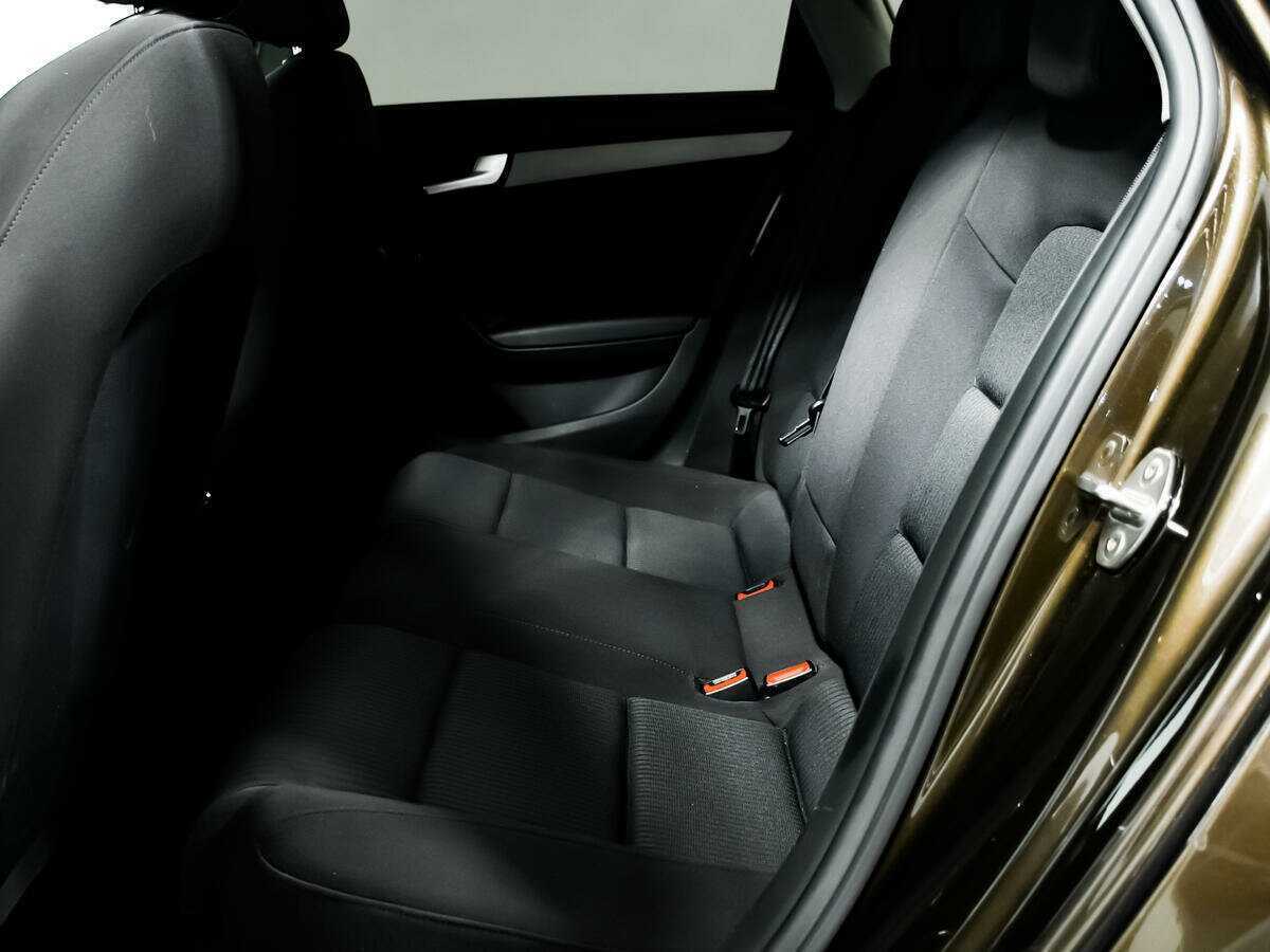 Audi A4 2013 года с пробегом. Фото: #9