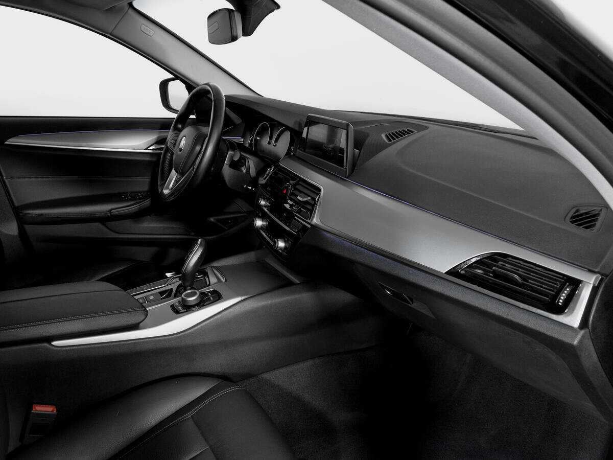 BMW 5 серии 2018 года с пробегом. Фото: #8