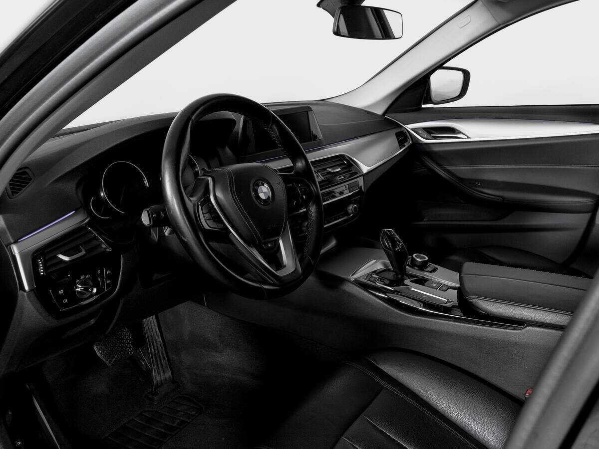 BMW 5 серии 2018 года с пробегом. Фото: #15